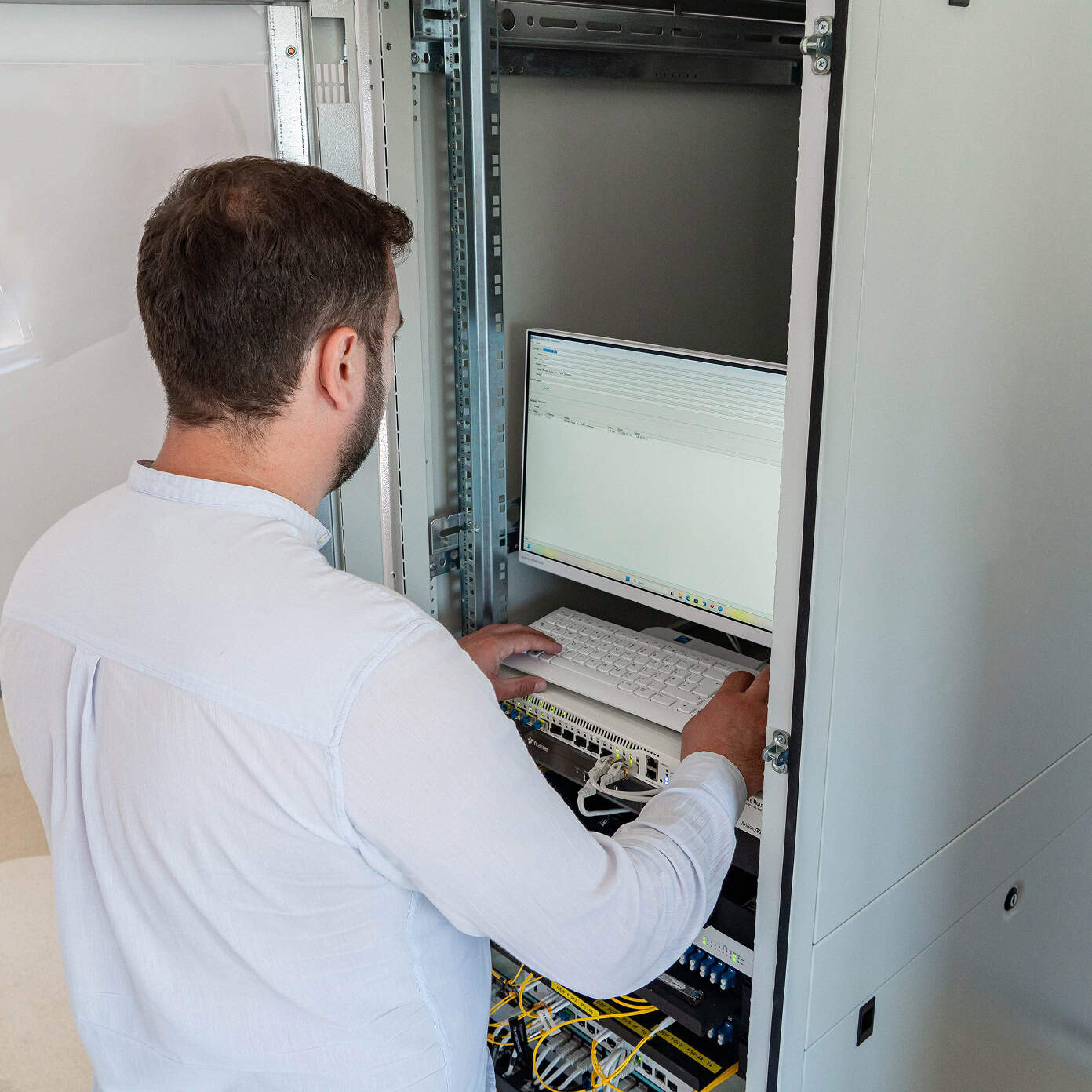 Traffic Management Design & Implementation, complete services